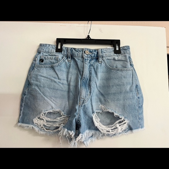 KanCan Pants - Women’s KanCan shorts distressed L large